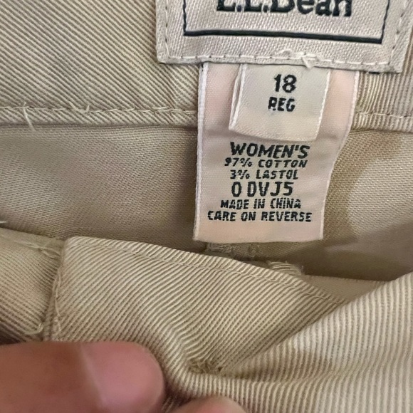 LL Bean woman’s plus size cotton Capri pants - Picture 4 of 4